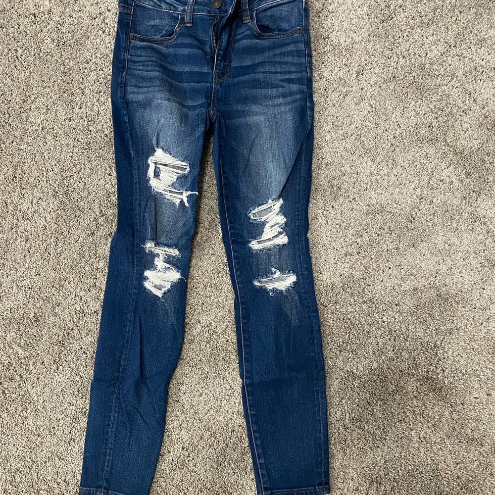 Blue Jean jeggings distressed - 6 reg- American Eagle